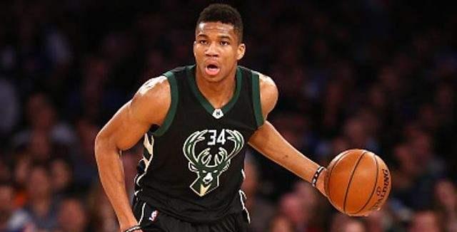 替补席球员 替补席球员