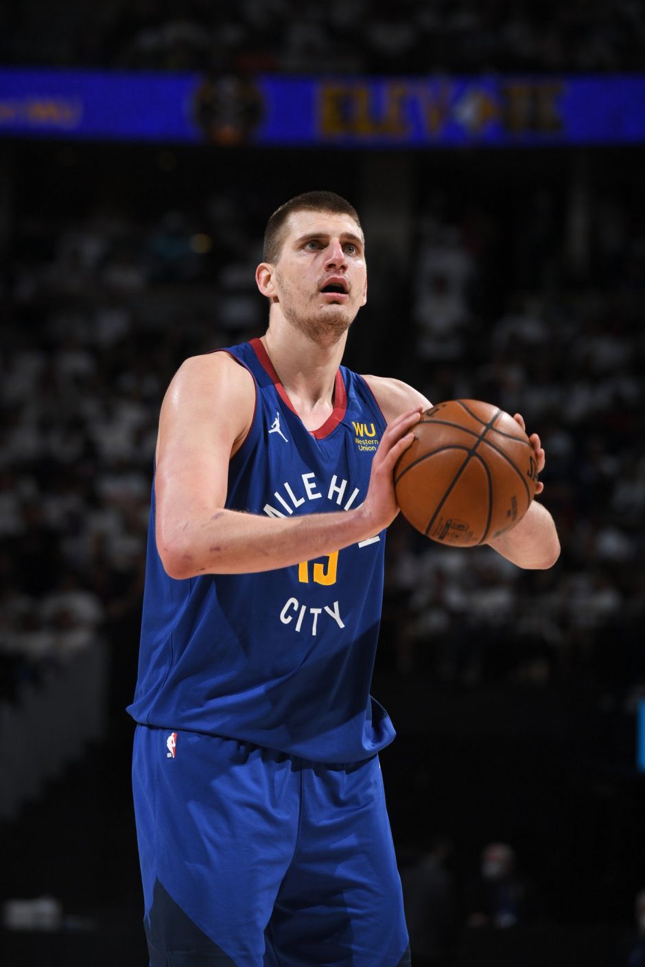 个巨大的挑 个巨大的挑