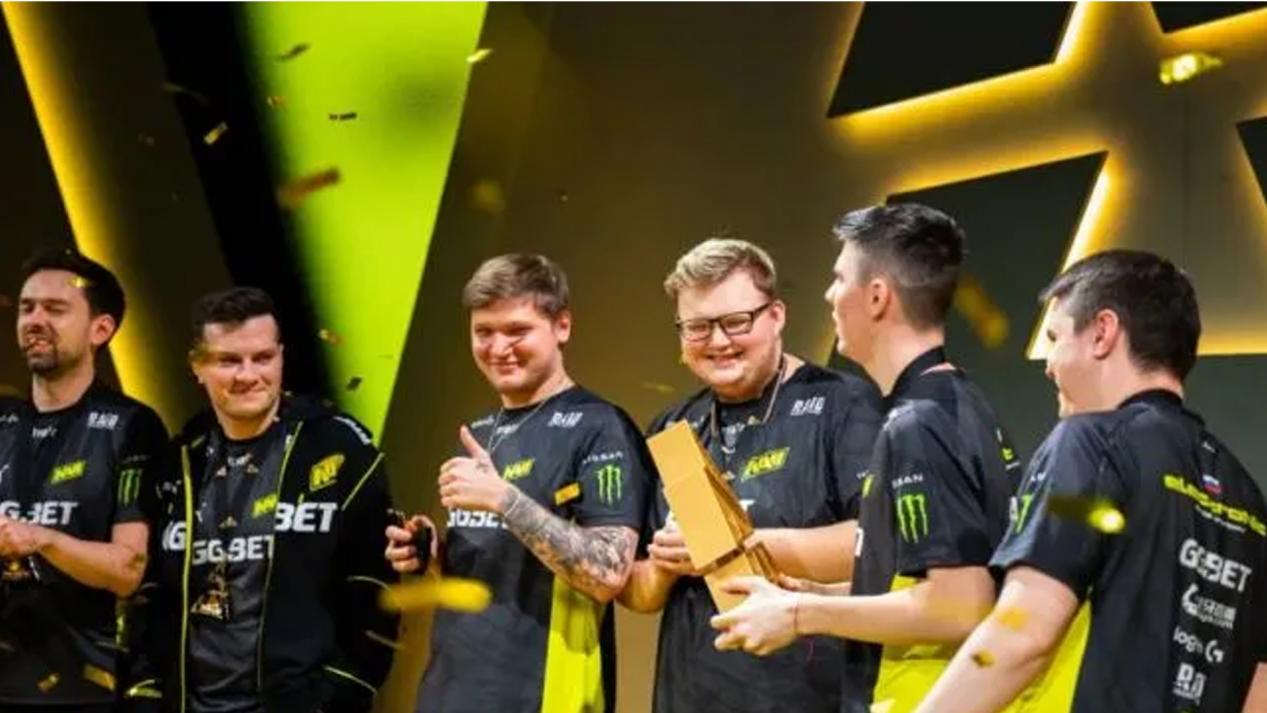 续两洞的小 续两洞的小