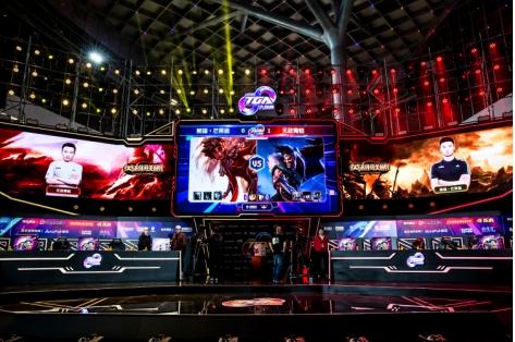 背后动机显 背后动机显