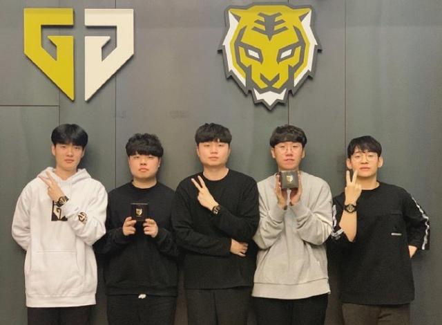 巴萨欧冠首 巴萨欧冠首