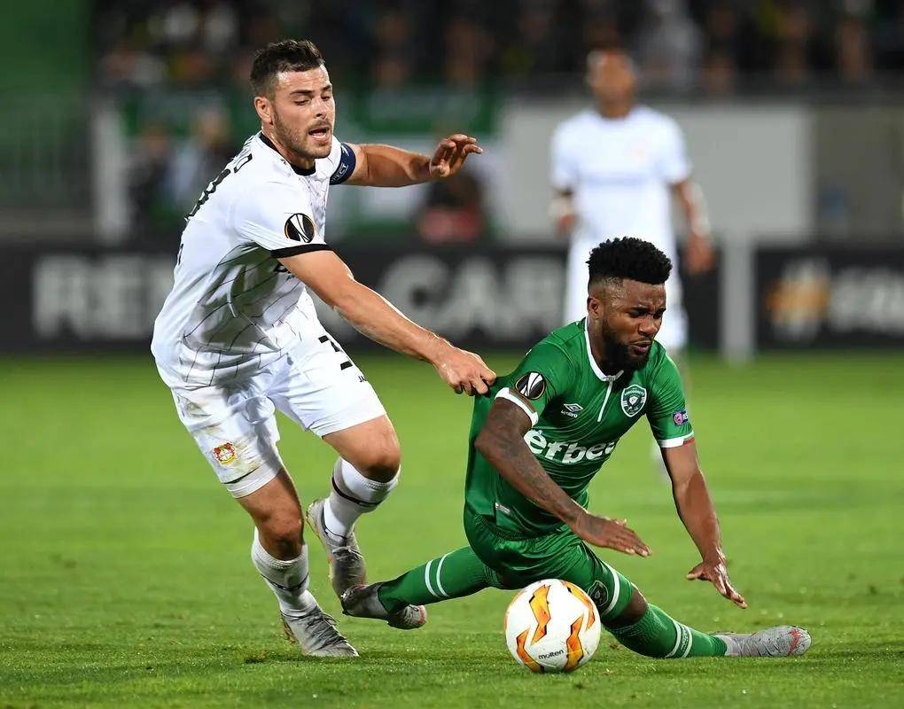 凭借超强的 凭借超强的